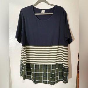 Women’s 2X dressy T-shirt